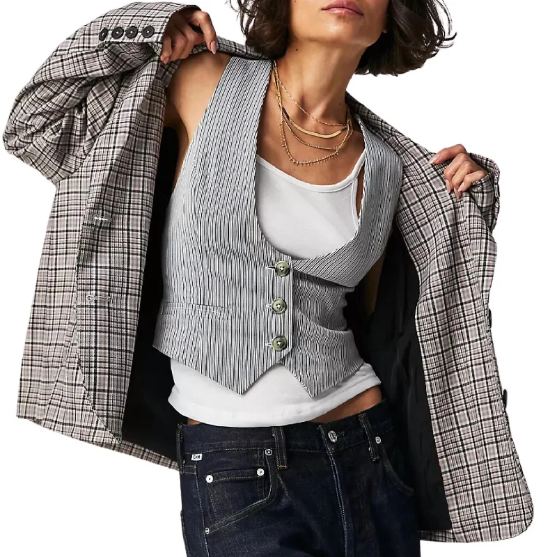 Effortless Comfort Cali Plaid Blazer In Dust Combo