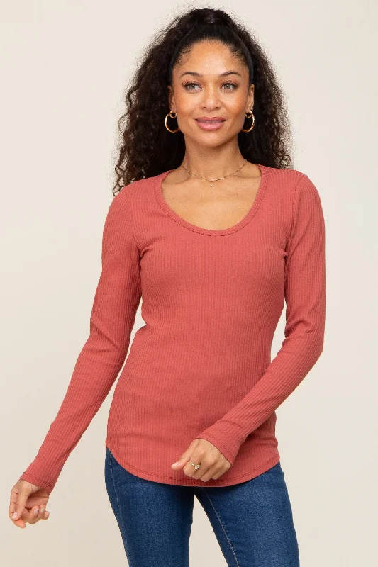 Minimal Comfort Rust Ribbed Scoop Neck Long Sleeve Top