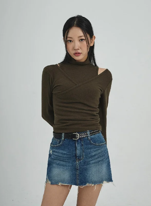 Timeless Style Layered Turtleneck And Cross Top Set CD12