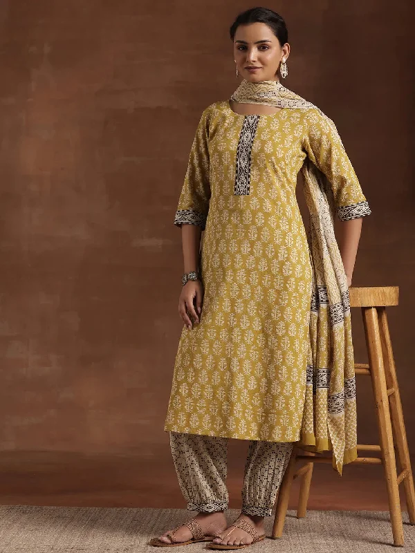 Effortless Looks Olive Printed Cotton Straight Suit With Dupatta
