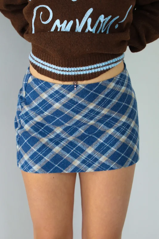 Light Dressing Coffee Shop Cuddles Knit Skirt: Blue Plaid