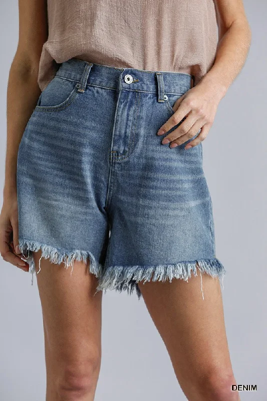 Effortless Outfits High Rise Denim Shorts With Raw Hem