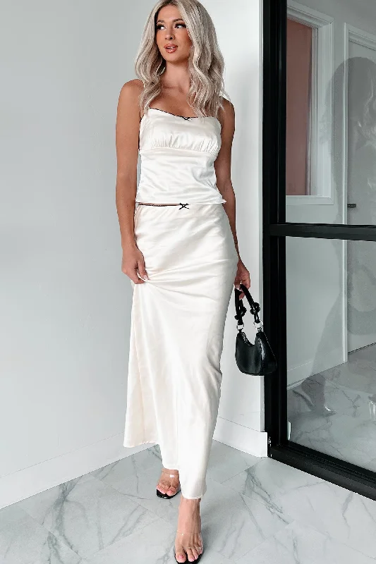 Casual Comfort Always Delightful Satin Skirt (Cream)