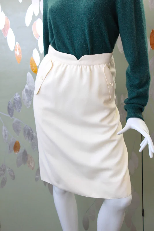 Minimal Comfort 1980s Courrèges Cream Wool Skirt, Waist 26"