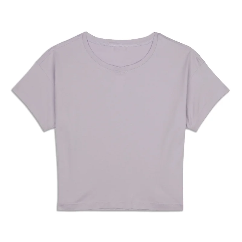 Relaxed Chic Cates T-Shirt - Resale
