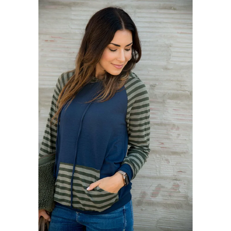 All-Day Comfort High-neck Hoodie Striped Two Tone Sleeve/Pocket Hoodie