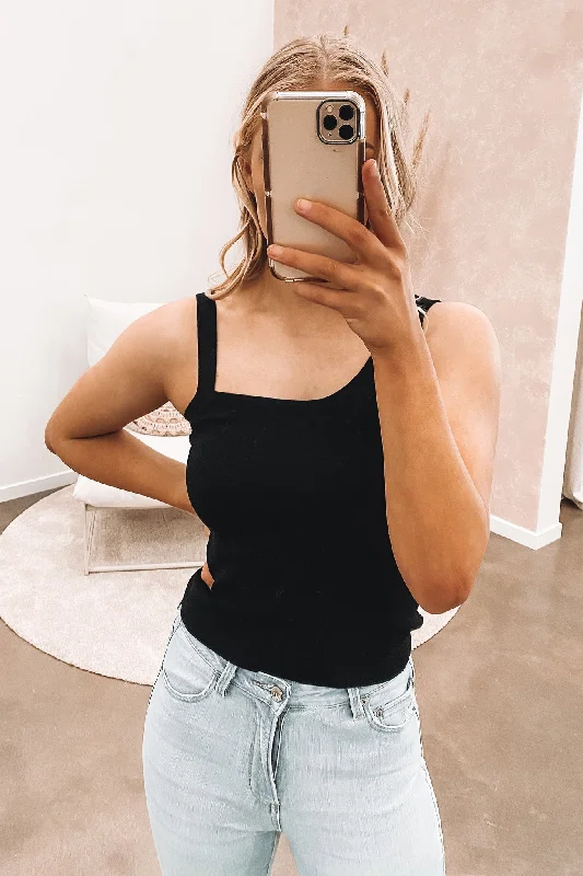 Weekend Comfort Women’s plaid tank top Tully Singlet Black
