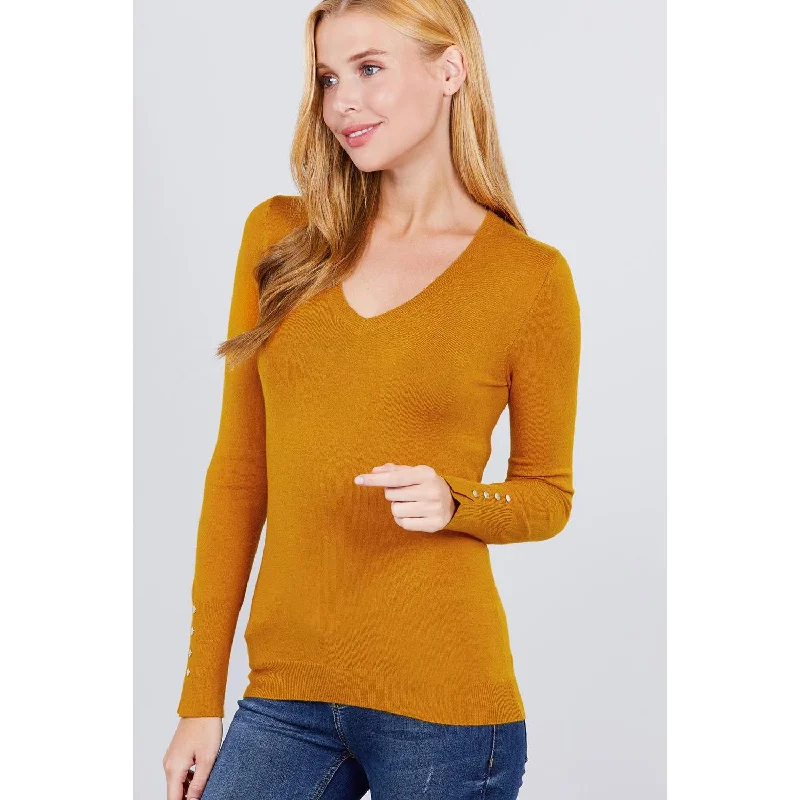 Soft Looks Minimalist Knit Sweater V-neck Sweater W/rivet Button
