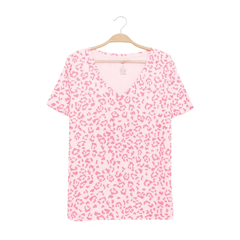 Timeless Comfort Fashionable sports Women’s Relaxed Fit V-Neck in Sakura Leopard
