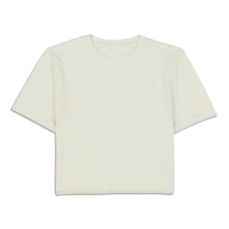 Weekend Style Wundermost Ultra-Soft Crewneck Cropped T-Shirt - Resale