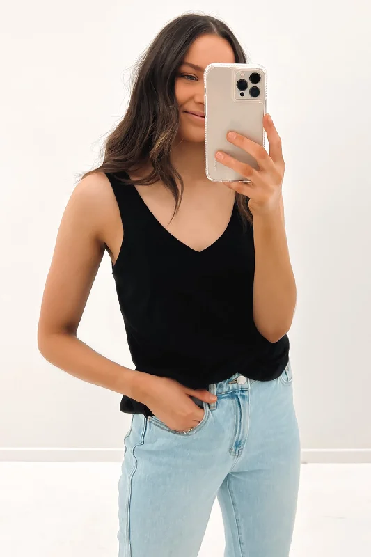 Easy Chic Strappy women’s camisole Zuri Tank Black