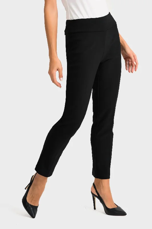 Relaxed Fit Cropped Pant In Black
