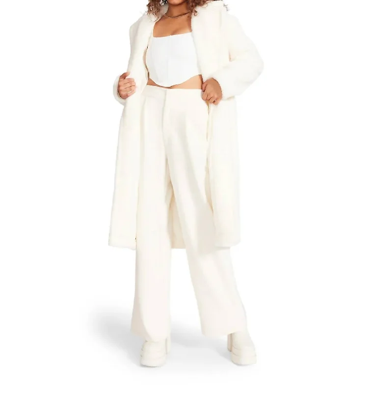 Relaxed Wear Isabella Pant In White