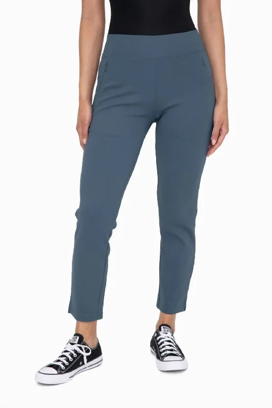 Stylish Ease Jacquard Ribbed Tapered Pant Slate Pant In Navy