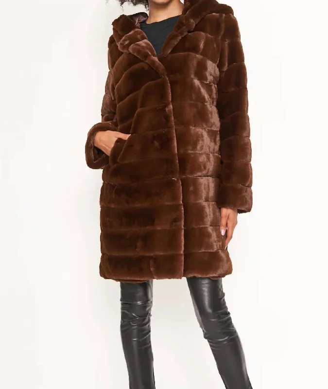 Light Fit Performance sport jacket Emilia Zip Off Coat In Mink
