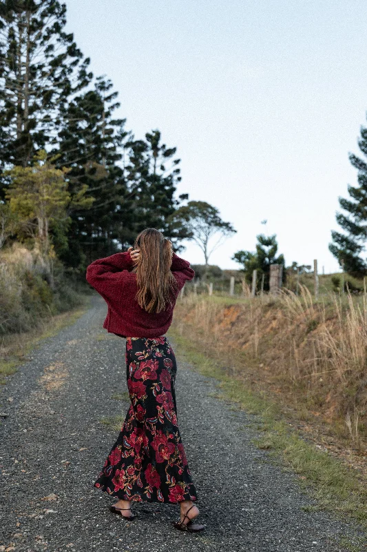 Weekend Style Twill skirt Evie Maxi Skirt - Black Floral