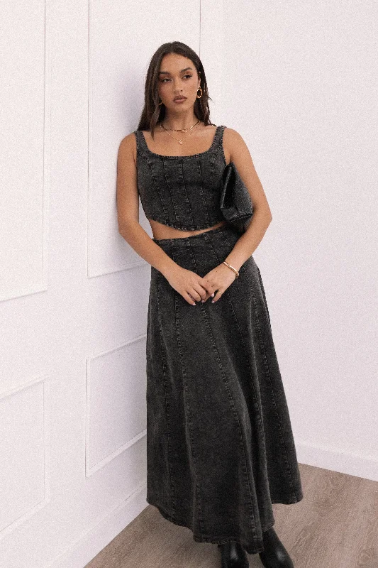 Cozy Shirts Boho tiered skirt Mara Midi Skirt - Black