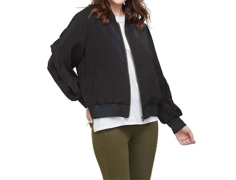 Relaxed Chic Cropped jacket Nolan Bomber Jacket In Black