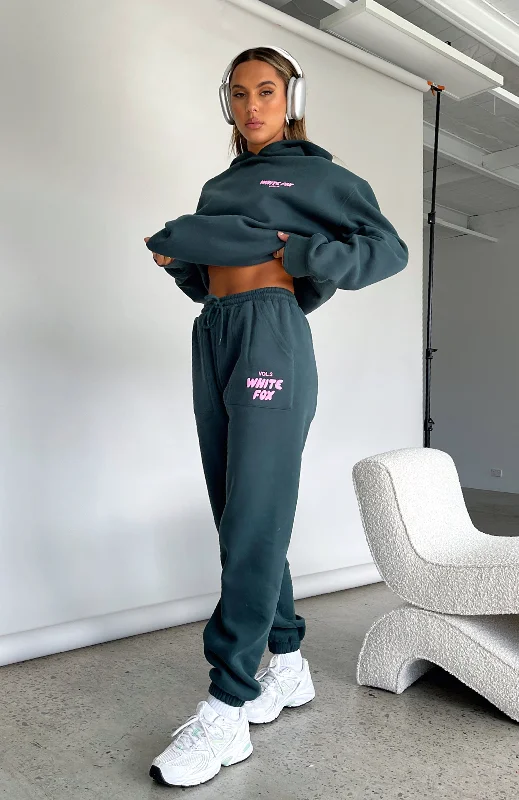 Warm Layers Long sleeve workout top Offstage Sweatpants Pine