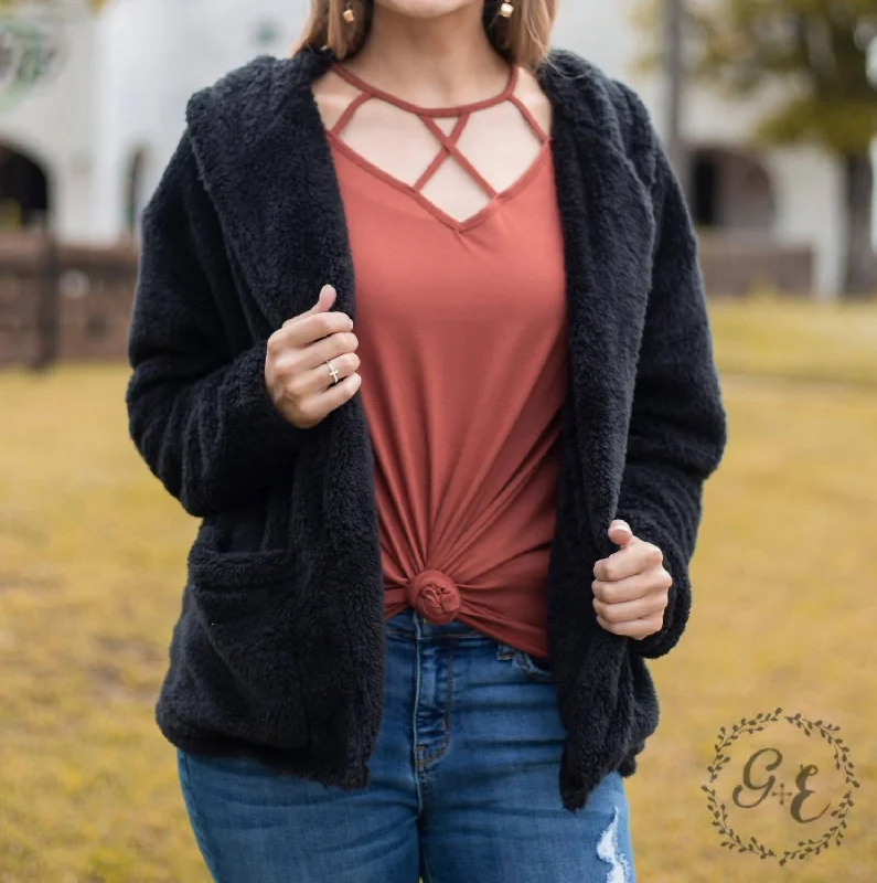 Everyday Outfits Oversized jacket Oh So Soft Hooded Sherpa Jacket In Black