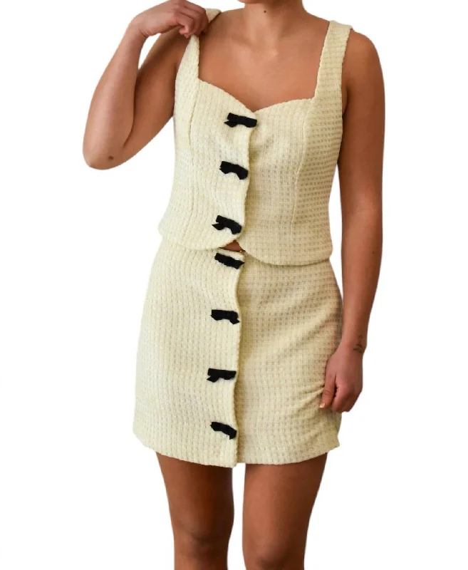 Effortless Looks Stretch pencil skirt Paris Bound Tweed Bow Detail Skirt In Cream