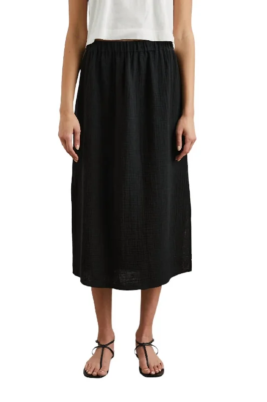 Trendy Casuals Bold print skirt Soraya Skirt In Black Gauze