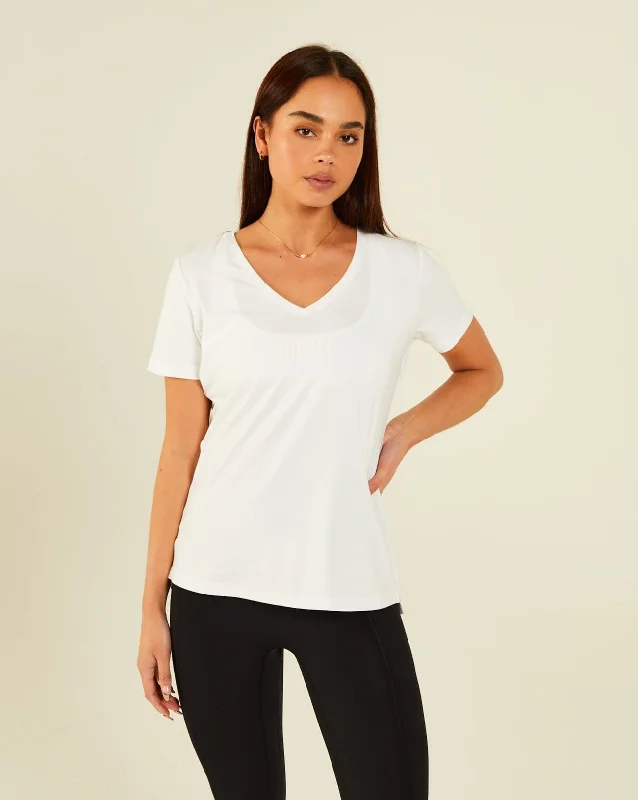 Effortless Wear Running shorts Marcie Tee Dove White