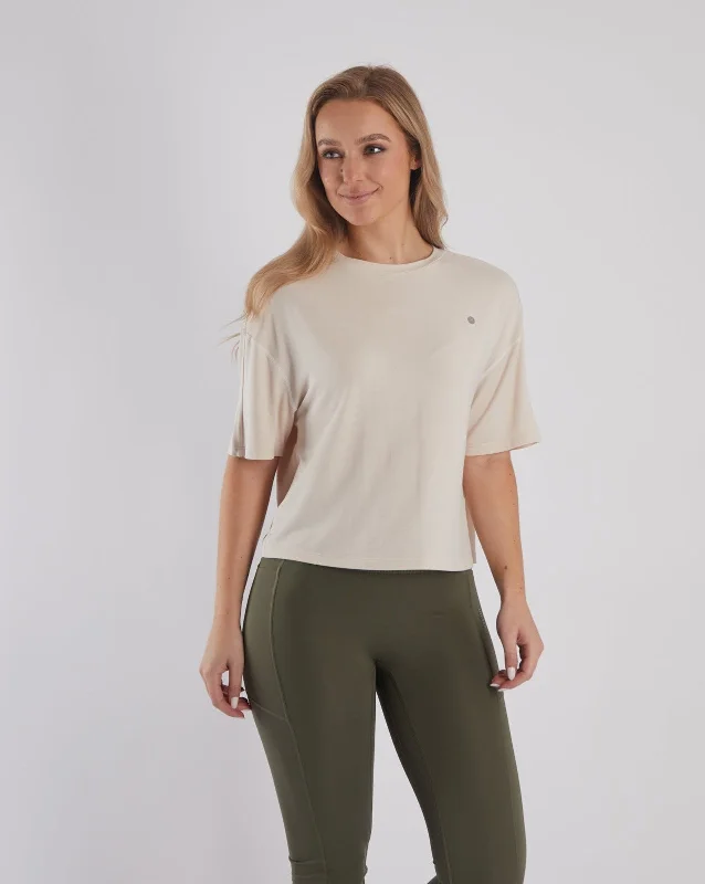 Easy Fashion Stretch-fit activewear Evie Tee Birch White